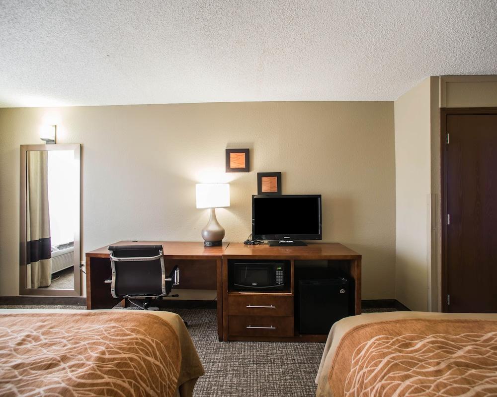 Comfort Inn & Suites St Louis-Hazelwood Ngoại thất bức ảnh