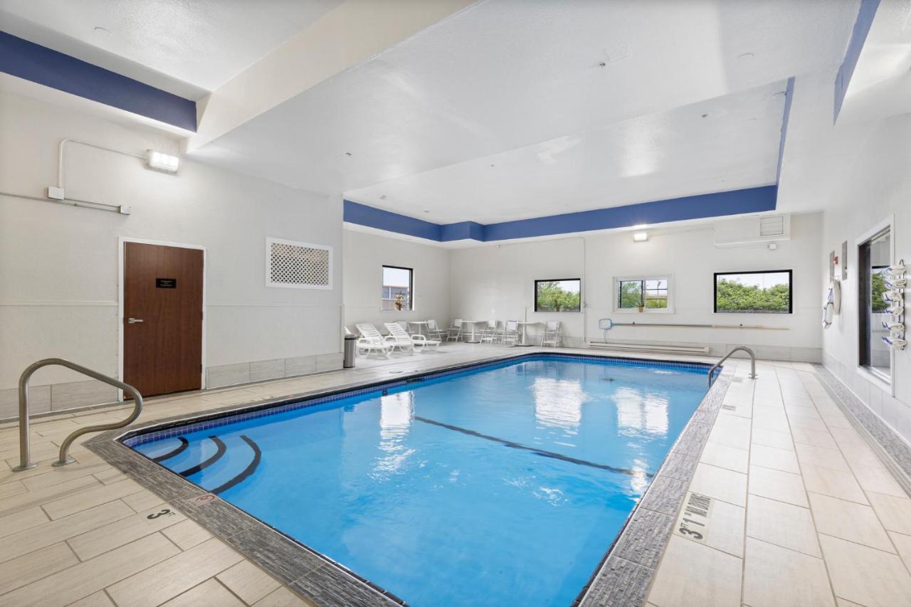 Comfort Inn & Suites St Louis-Hazelwood Ngoại thất bức ảnh