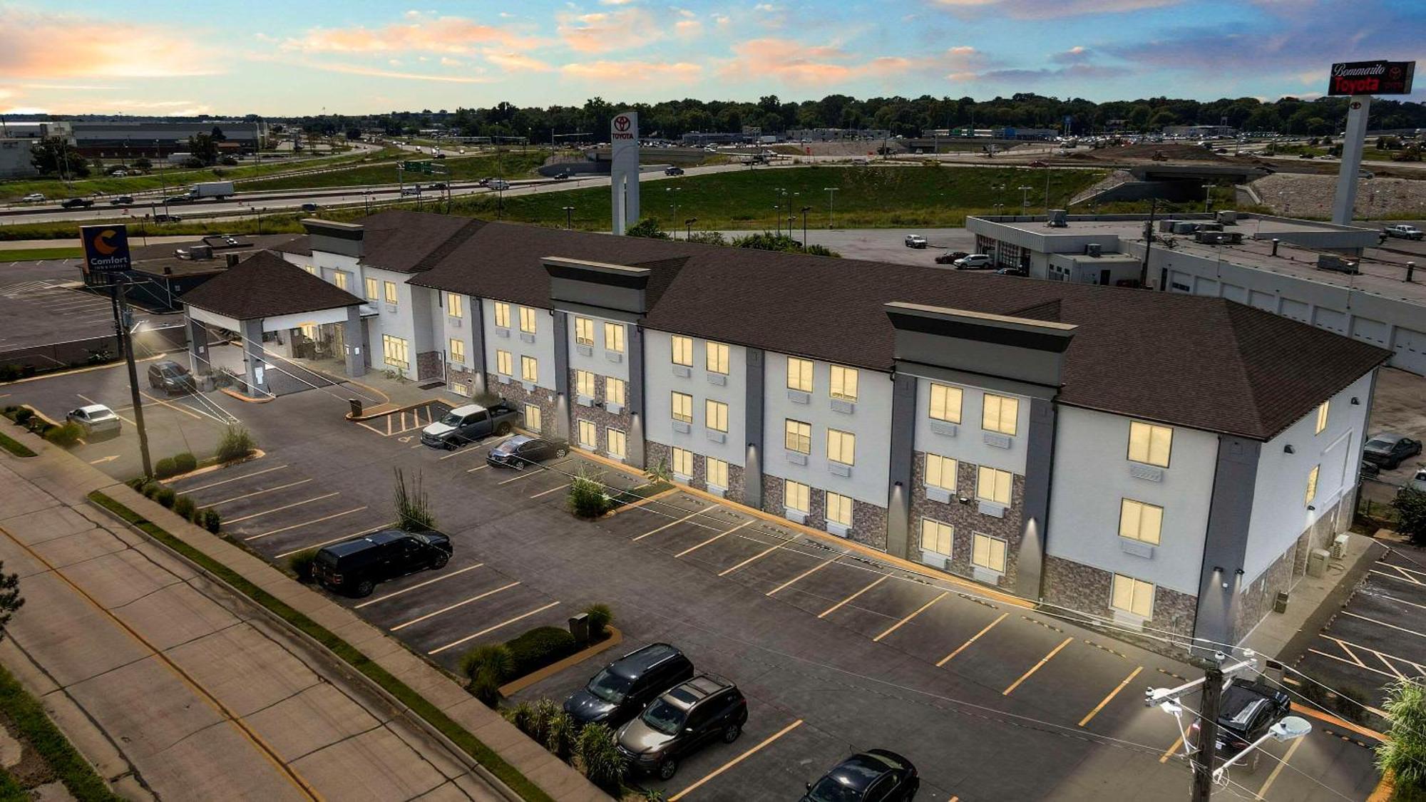 Comfort Inn & Suites St Louis-Hazelwood Ngoại thất bức ảnh