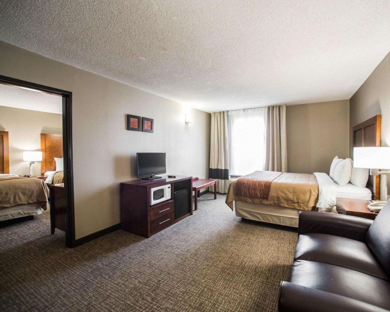 Comfort Inn & Suites St Louis-Hazelwood Ngoại thất bức ảnh